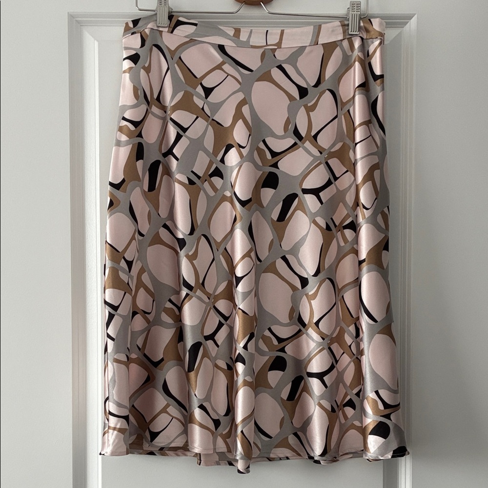 Danier Size 10 Satin Patterned A-Line Flowy Skirt - Pink/Gray/Black/Beige